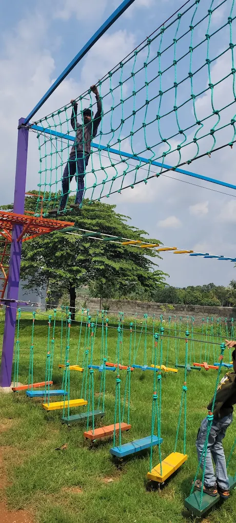 lotus-valley-hideaway-poolside-cottages-lake-view